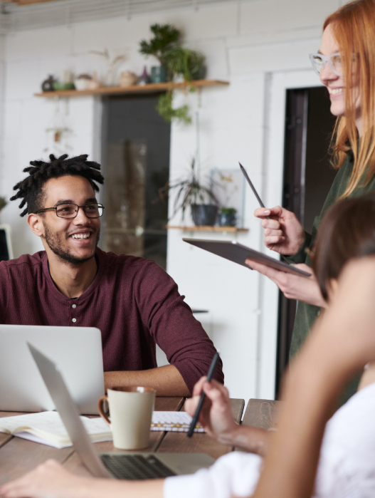 needle_pexels_fauxels2